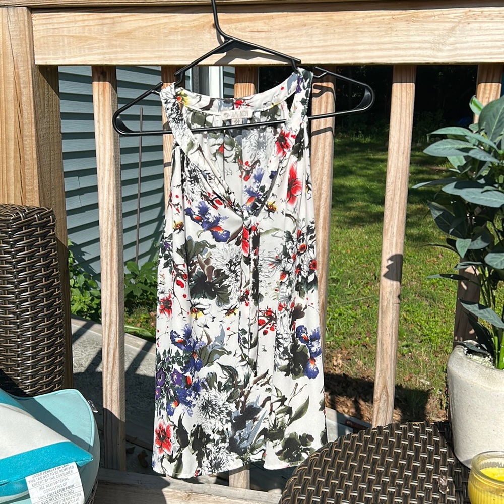 Lila Rose sleeveless floral tunic with bow detail